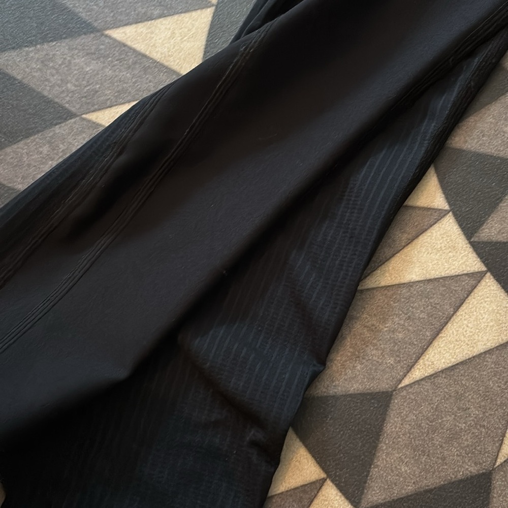 Under Armour Black Compression Leggings - Picture 5 of 9